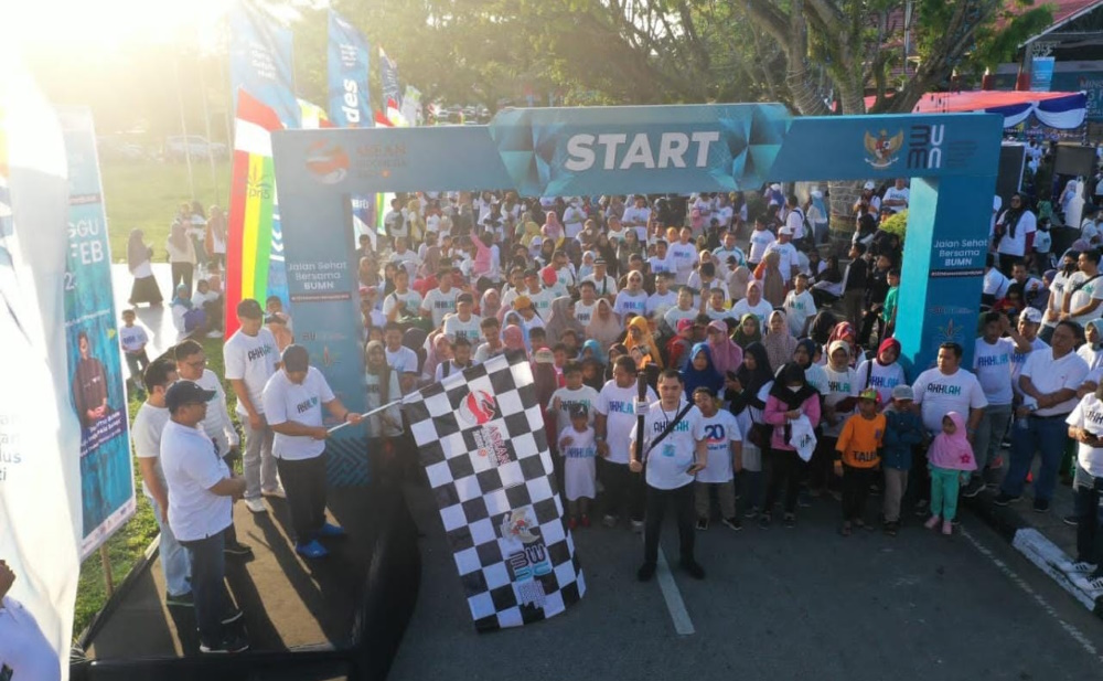 Ribuan Masyarakat Ikuti Jalan Sehat BUMN di Riau