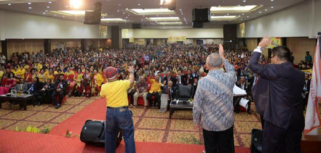 Ribuan Anggota Parna Dukung Paslon 4, Andi Rachman: Jaga Kerukunan Umat Beragama dan Persatuan