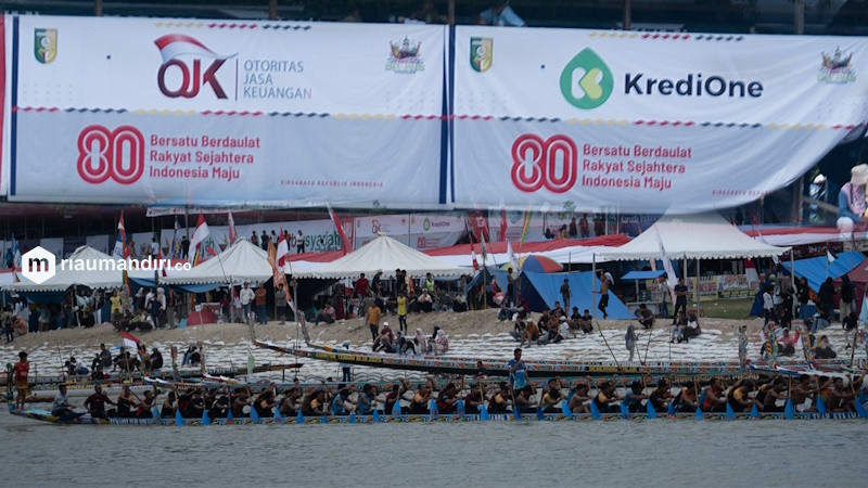 Perkuat Inklusi Melalui Budaya, KrediOne Jadi Sponsor Festival Pacu Jalur 2025