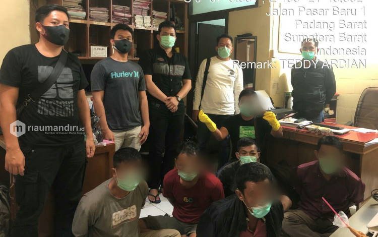 Beraksi di Pelalawan, Lima Perampok Ditangkap di Simpang Kiliran Jao Sumbar