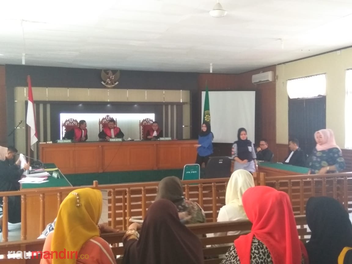 Sidang Korupsi di Bapenda Riau, Bersalah, Tiga Mantan Bendahara Hanya Dituntut 2 Tahun