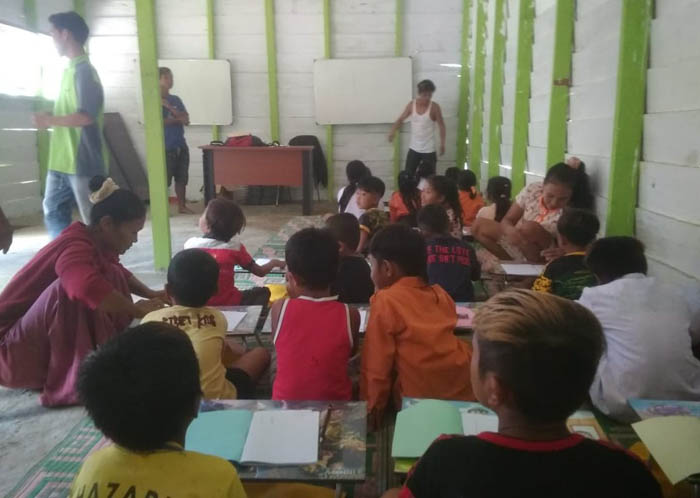 Dompet Dhuafa Riau Wujudkan Mimpi Anak-anak Suku Talang Mamak untuk Sekolah