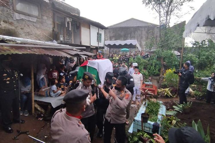 Aksi Heroik Aipda Sofyan yang Gugur Usai Hadang Pelaku Bom Bunuh Diri di Bandung