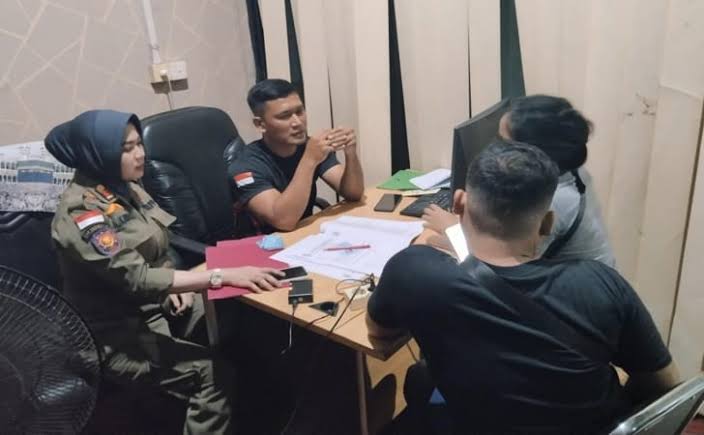 40 Pasangan Mesum Terjaring Razia Satpol PP, Ada Waria Juga