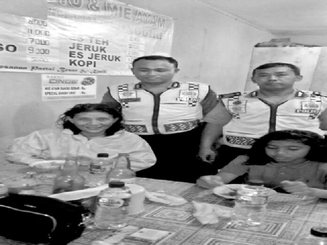 Helikopter Menteri  Susi Mendarat Darurat