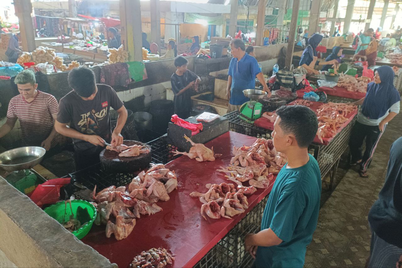 Daging Sapi dan Ayam di Pekanbaru Naik Menjelang Bulan Puasa