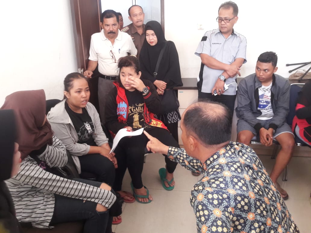 Satpol PP Kampar Gelar Operasi Pekat di Tiga Kecamatan, 17 Wanita dan Pria Terjaring
