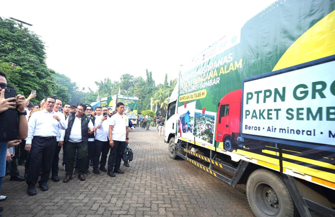 Sinergitas Pemerintah, PalmCo Salurkan 500 Ton Minyak Goreng untuk Korban Bencana di Sumatera