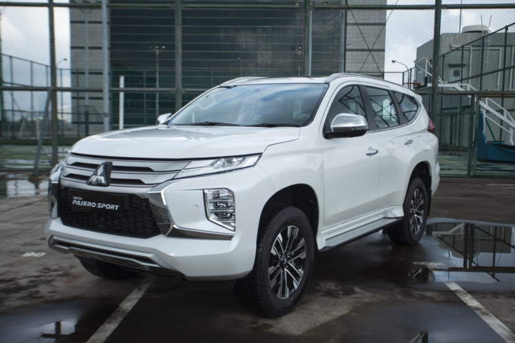 Resmi Diluncurkan di Riau, Intip Fitur-Fitur Keren Mitsubishi New Pajero Sport