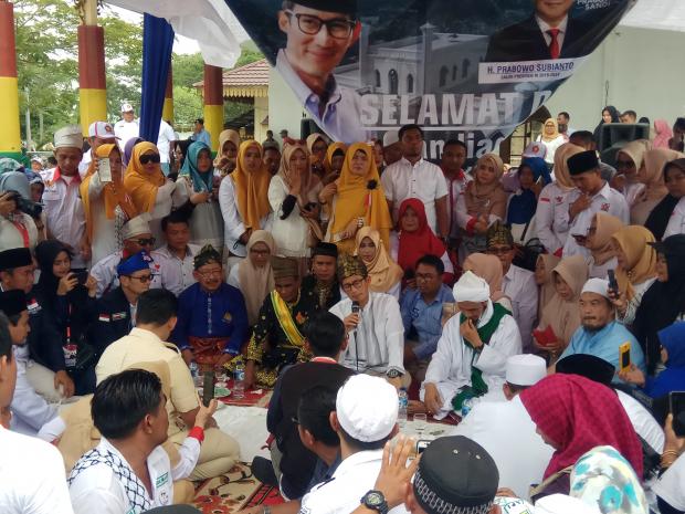 Curhat Ardian Penyandang Tuna Rungu pada Sandiaga Uno di Siak 