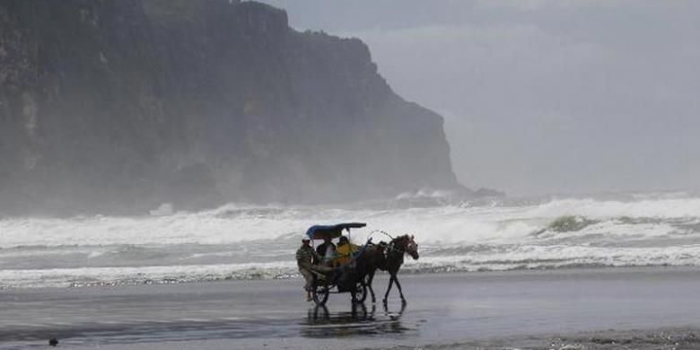 Tanggapan Warga Pesisir Pacitan Soal Potensi Tsunami 20 Meter