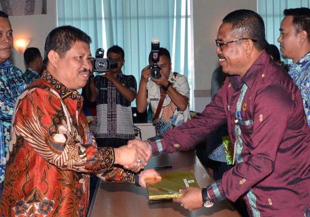 Bupati Bengkalis Serahkan DPA