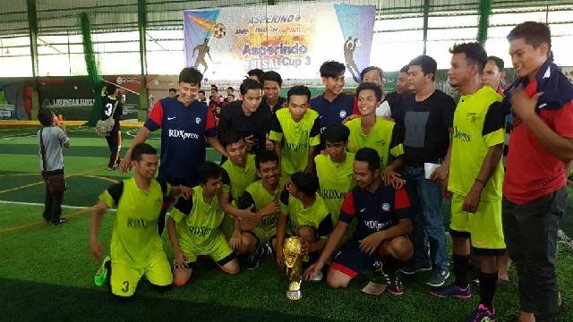 Tim RDX Juarai Futsal Cup III Asperindo Riau