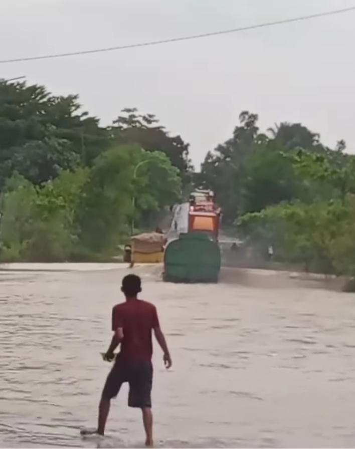 Hujan Deras, Beberapa Titik di Pekanbaru 