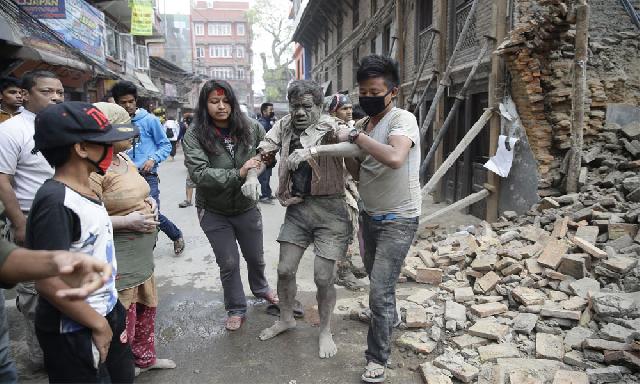 Korban Tewas Gempa Nepal Lebih 2.000 Orang