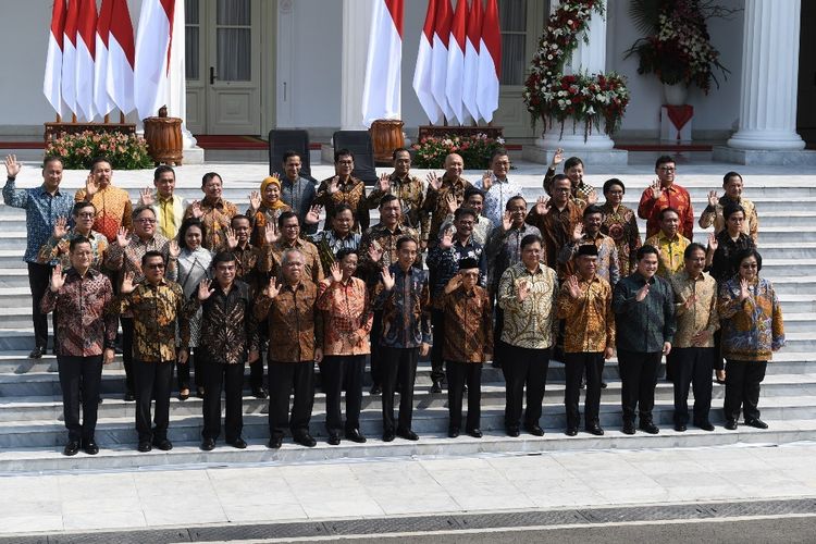 Jokowi Minta Maaf Soal Penyusunan Kabinet, PDIP: Pemimpin Bukan Penjual Es Krim