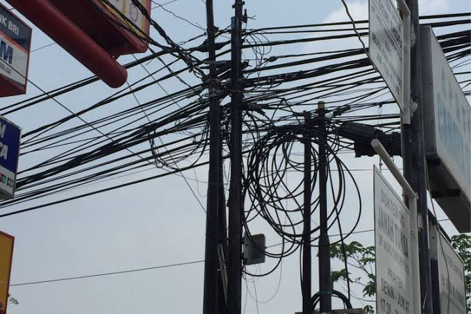 Legislatif Rancang Perda Untuk Tertibkan Kabel Provider Internet di Pekanbaru