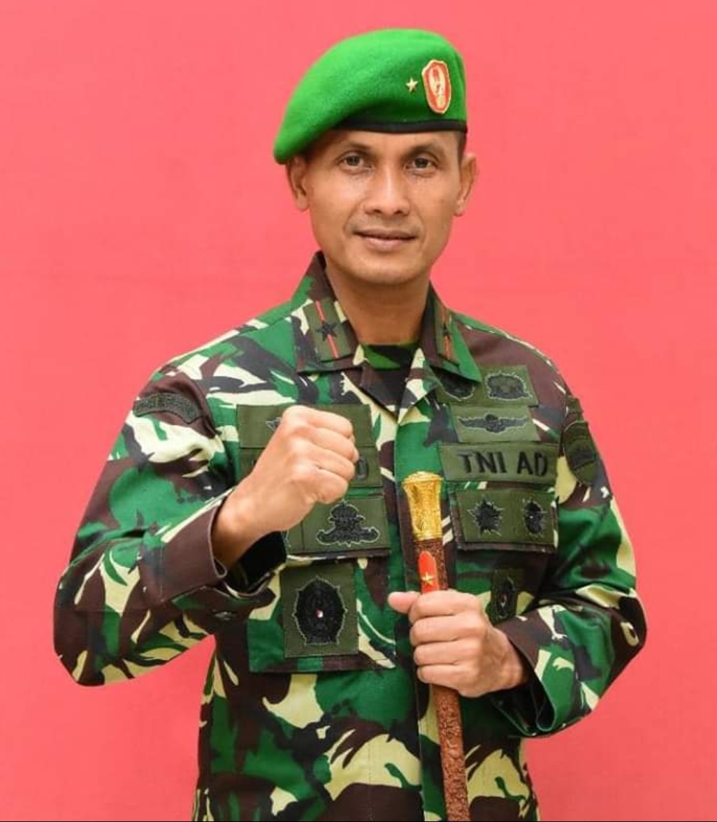 Datuk Seri Al Azhar di Mata Brigjen TNI M Syech Ismed: Sosok Panutan Masyarakat Riau