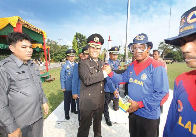 Kapolres Pimpin Apel HUT ke-97 Damkar