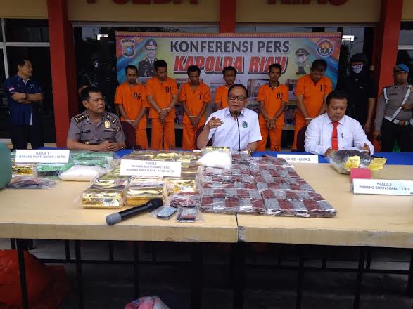 Polda Riau Sita Narkotika Bernilai Miliaran Rupiah dari 7 Tersangka