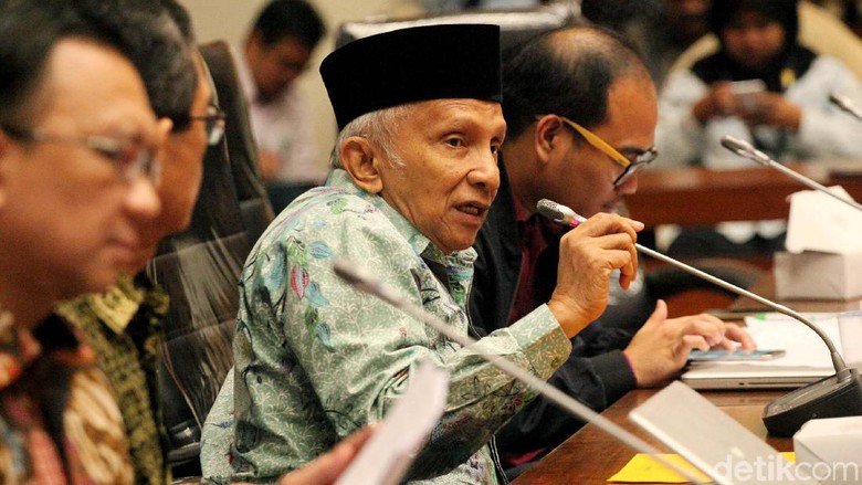 Hari Ini Polisi Panggil Amien Rais Soal Hoax Ratna Sarumpaet