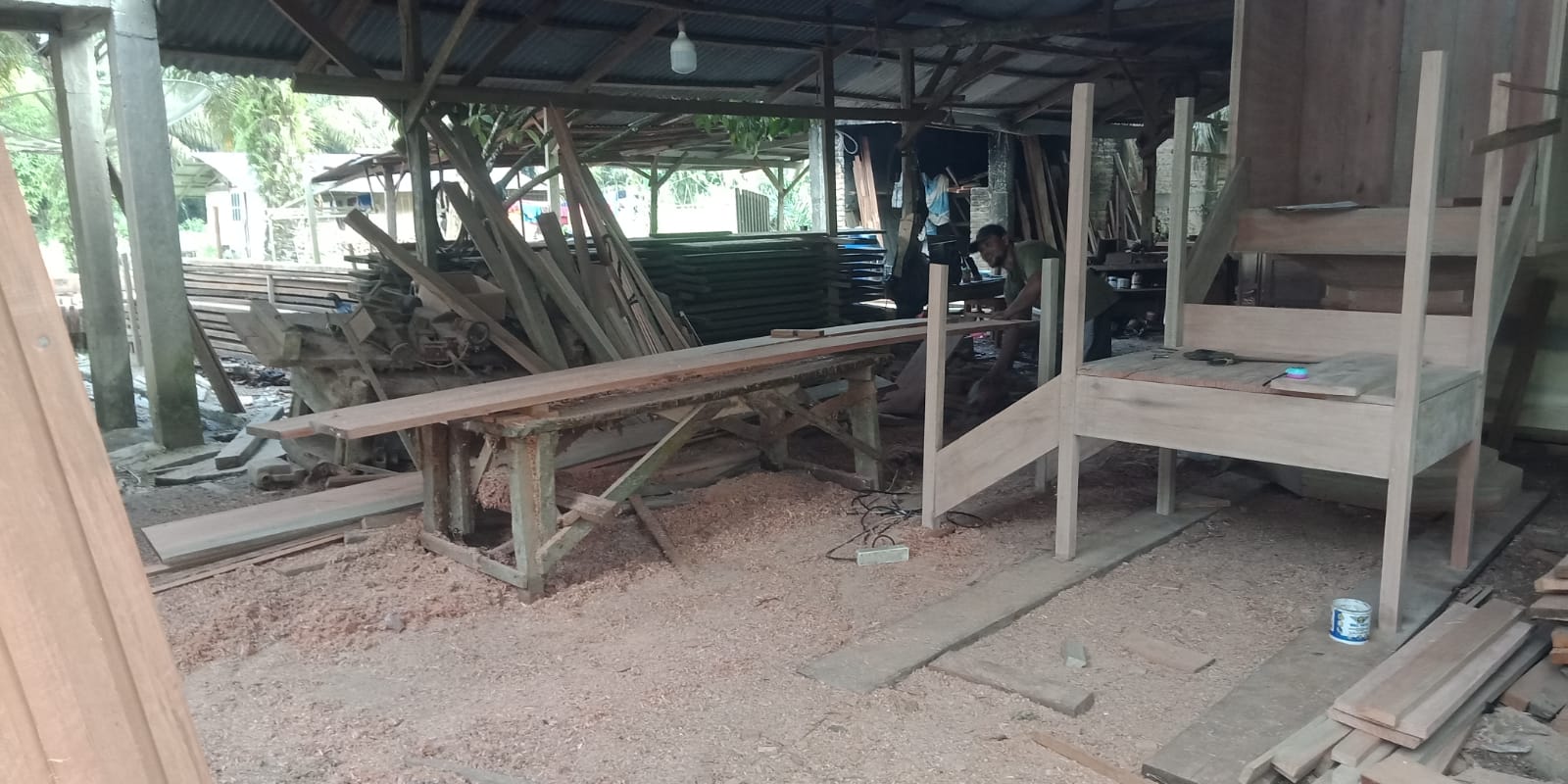 Sawmil dan  Penampung Kayu Ilegal Beroperasi di Siak