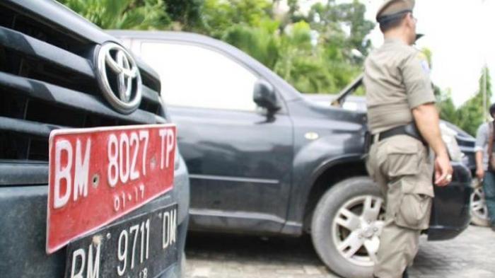 Inisial Mantan Anggota DPRD Pekanbaru yang Masih Kuasai Mobil Dinas