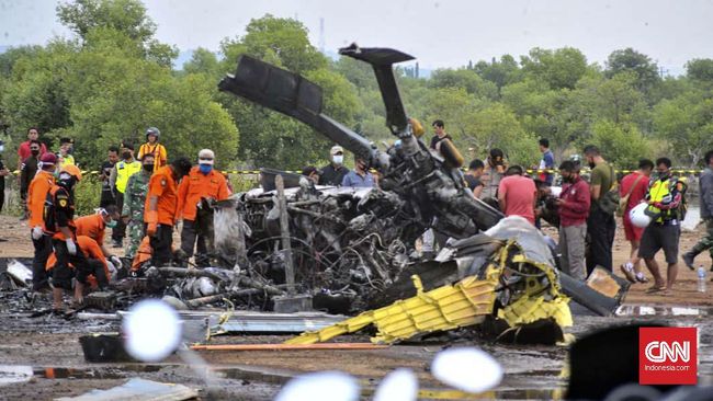 Helikopter TNI AD yang Jatuh di Kendal Sempat Terbakar