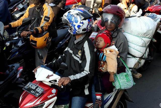 Tips Agar Anak Nyaman Selama Perjalanan Mudik dan Balik