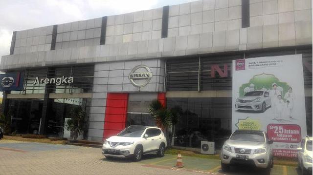 Nissan Beli Mobil Lama di Atas Harga Pasar