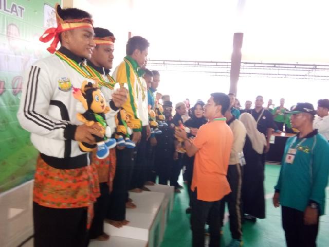 Kampar Sapu Bersih Dua Medali Emas Cabor Pencak Silat di Hari Pertama