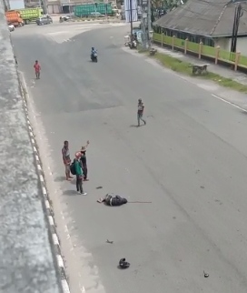 Ada Orang Tergeletak Berdarah-darah di HR Soebrantas, Diduga Lompat dari FLy Over