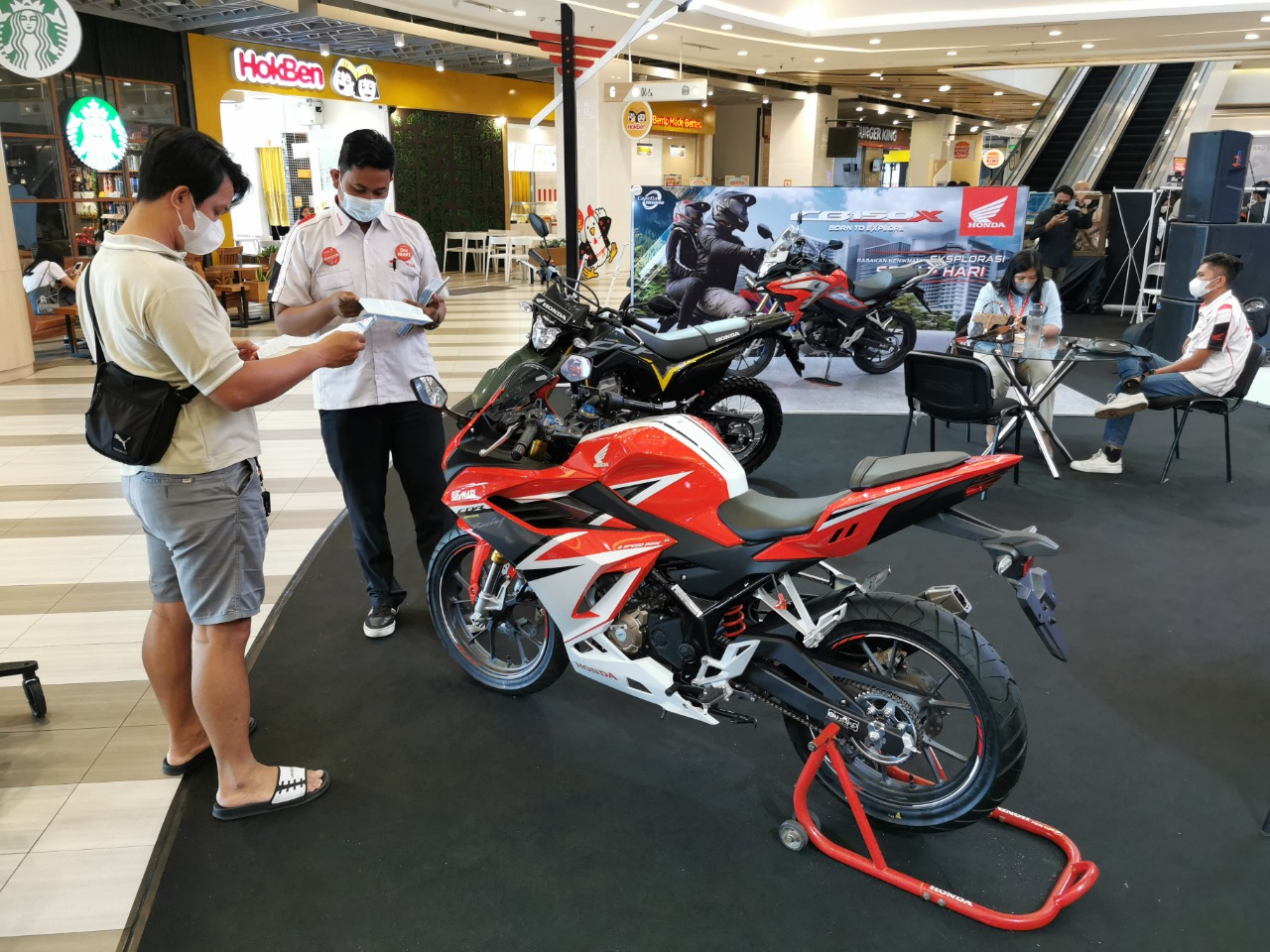 Ribuan Pengunjung Living World Pekanbaru Jadi Bagian Keseruan Honda Sport Motoshow 2022