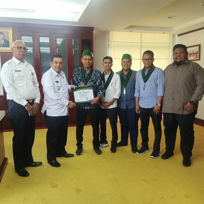 Pengurus Badko HMI Riau-Kepri Silaturahmi dengan Wakil Gubernur Edy Natar