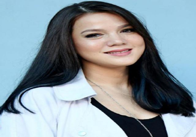 Alice Norin Akhirnya Lahirkan Putri Pertama
