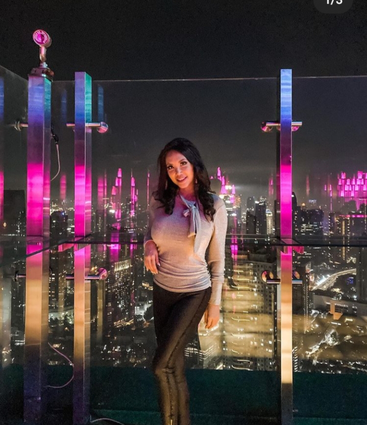 Wah! Ayam Peliharaan Vindy Lee Sering Makan di Starbucks