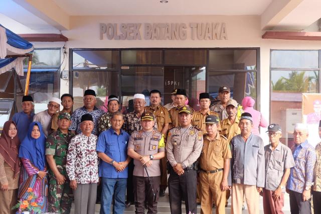 Wakil Bupati Inhil Hadiri Peresmian Kantor Polsek Batang Tuaka