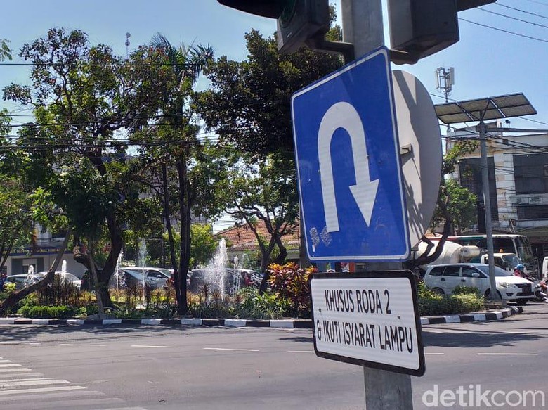 Viral di Medsos, Profesor Ceramahi Polantas 