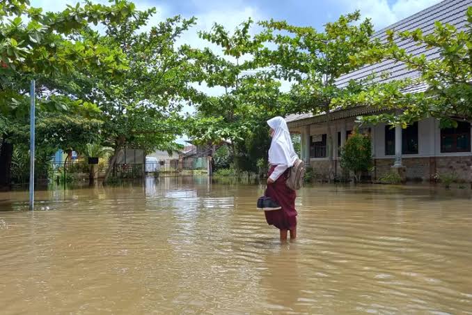 Terdampak Banjir, Ini 17 Sekolah di Pekanbaru yang Diliburkan