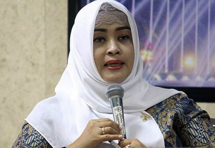 Kasus Covid-19 Naik, Fahira Idris Minta Kepala Daerah Evaluasi PTM