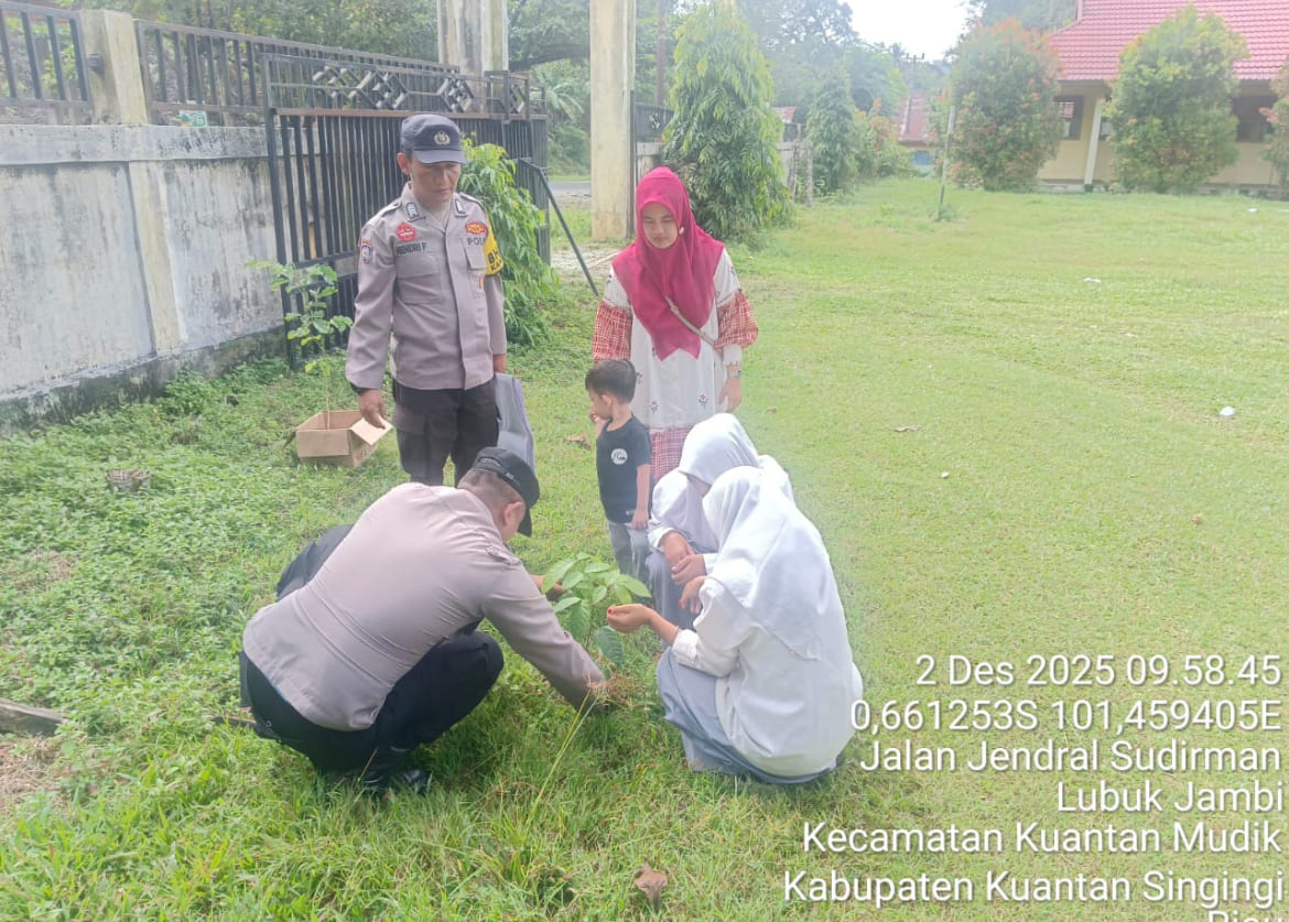 Perkuat Implementasi Green Policing, Polres Kuansing Edukasi Pelajar soal Kelestarian Lingkungan