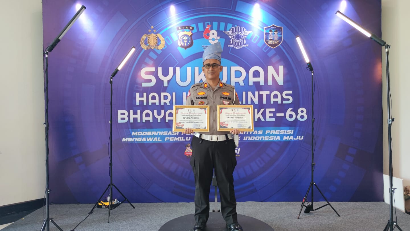 Syukuran Hari Lalu Lintas Bhayangkara ke-68, Kapolres Siak Terima Penghargaan dari Kapolda Riau