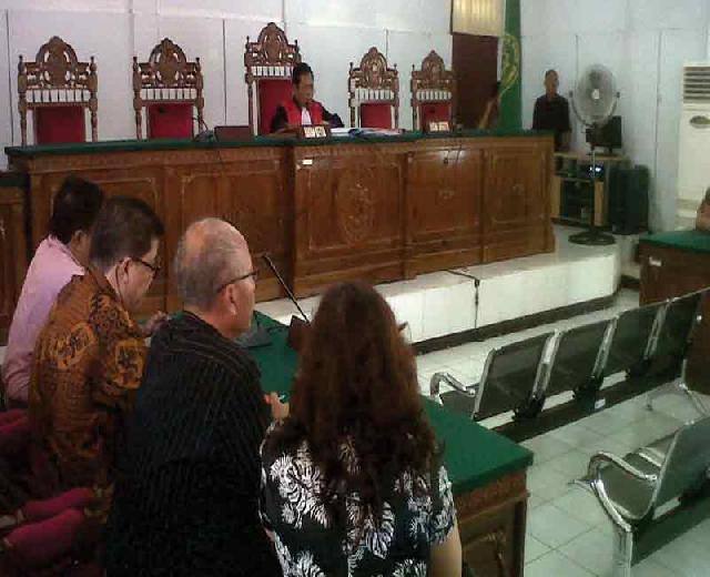 Hakim Kabulkan Gugatan Praperadilan Korban Novel Baswedan