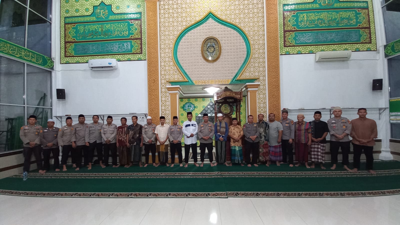 Polsek Bukit Raya Sampaikan Pesan Kamtibmas dalam Dialog Subuh Berjamaah