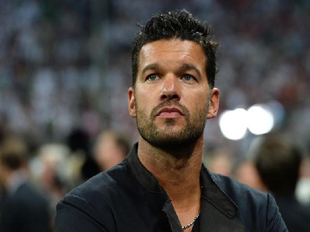 Ballack nyatakan jangan terlalu berharap banyak kepada Pep