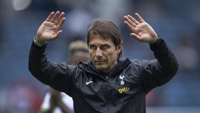 Conte Buka Suara Usai Pisah dengan Tottenham