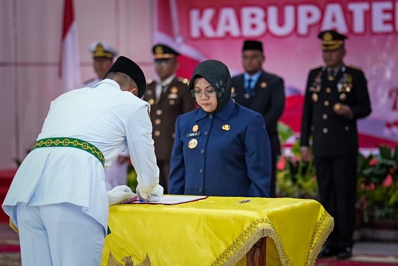 Paskibraka Siak 2025 Dikukuhkan, Bupati Afni: Kalian Putra Putri Terbaik
