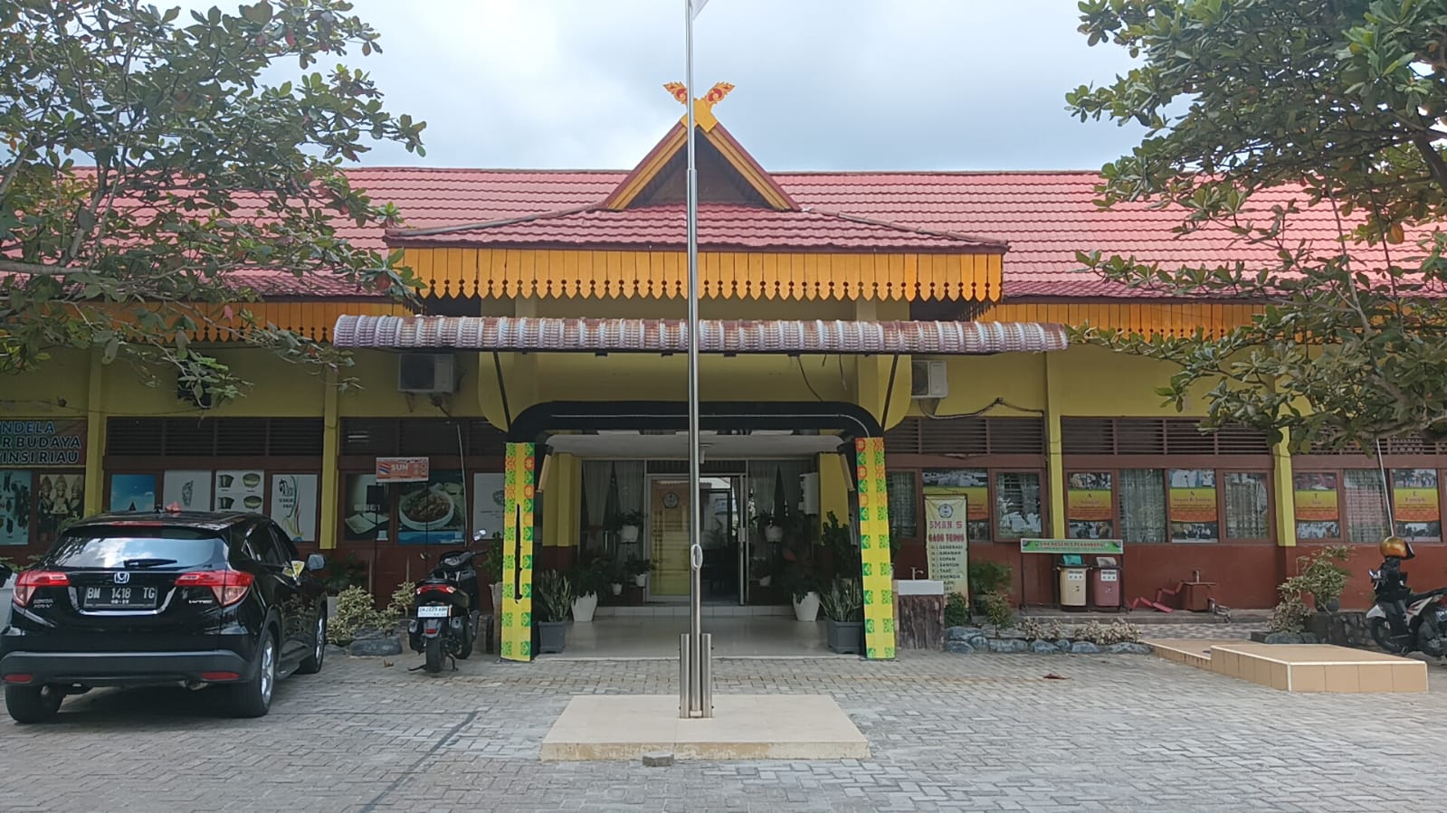 Sudah 800 Pendaftar, SMAN 5 Pekanbaru Hanya Terima 360 Siswa Baru