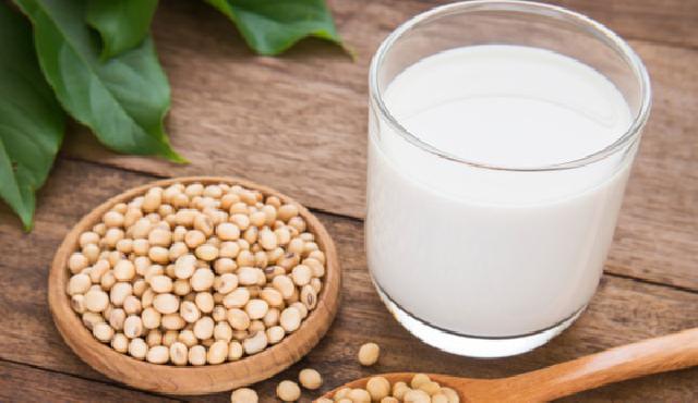 9 Manfaat Susu Kedelai Bagi Kesehatan dan Kecantikan