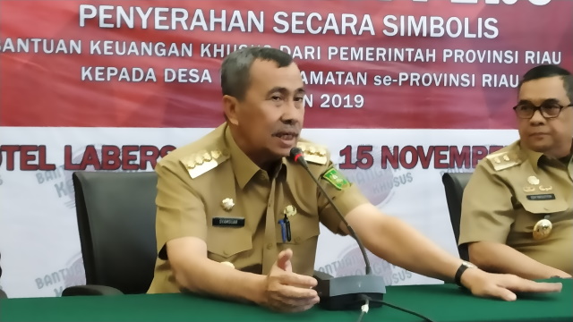 Gubernur Riau: Bankeu untuk Kecamatan Agar Camat Tidak Korupsi